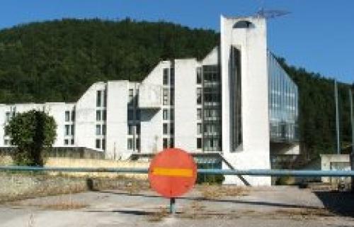 Kuršumlijska Banja: Zmije i korov u lekovitoj vodi