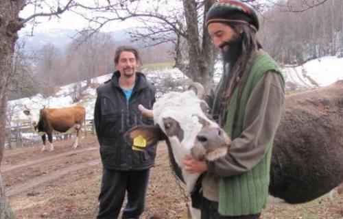 Побегли из Београда у планинe