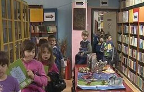 Đacima prvacima po 5.000 dinara