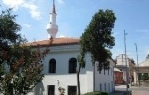 Obnovljena džamija koja je zapaljena kao osveta za paljenje crkava na Kosovu!