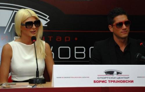 Јелена Карлеуша: Није немогуће да снимим дует са Цецом и са Бреном