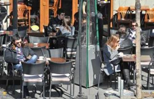 32 жене без уговора о раду
