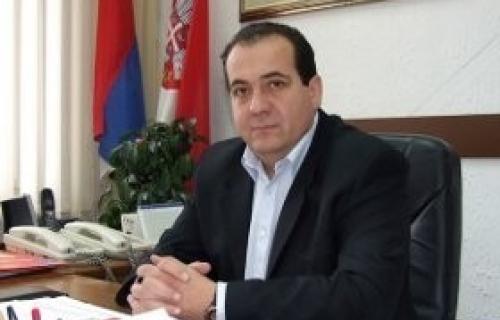 Председник општине формира власт са албанском ПДД и УРС