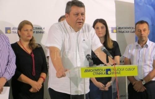 Демократе сређују редове
