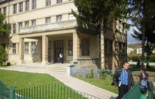 Kuršumlijski osnovci proslavili malu maturu