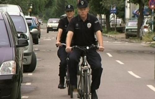 Policajci dobili pedale