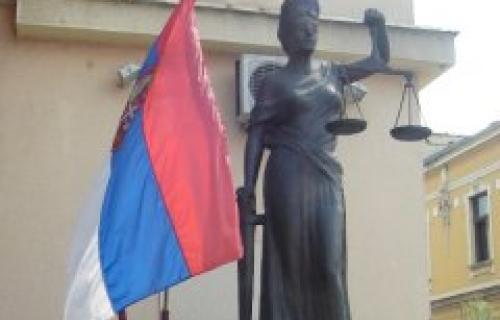 Селаковић: Вратити поверење у судове