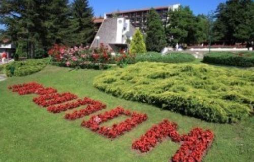 Vijetnamci uživaju u prasetini u Prolom banji