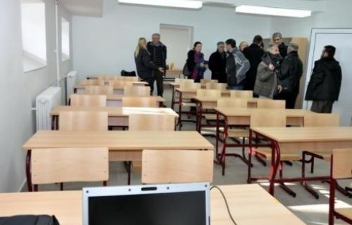 Реновирани кабинети у Средњој пољопривредној школи