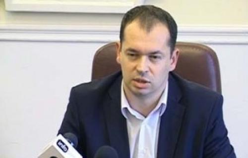 Simonović osudio bacanje suzavca