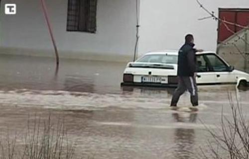 Vanredno stanje: Zbog poplave evakuisano 40 porodica