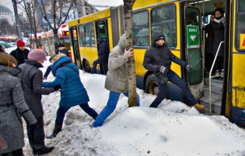 Sedam lica zbrinuto zbog preloma kostiju