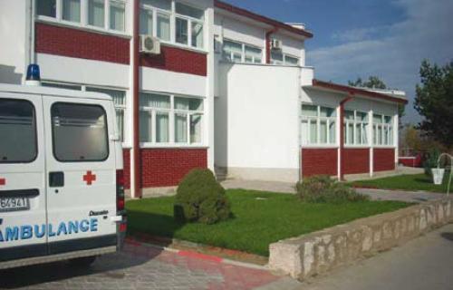 Двоје повређено у саобраћајки