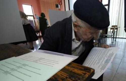 У недељу понављање избора