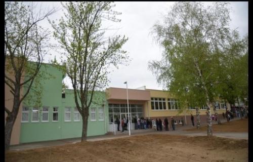 Ministar otvorio školu u Jugbogdanovcu