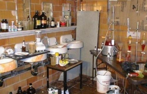 Ниш: Откривена лабораторија за производњу дроге