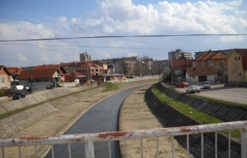 Meštani blokirali most