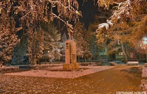 Doček Srpske Nove uz grejanu rakiju i kuvano vino