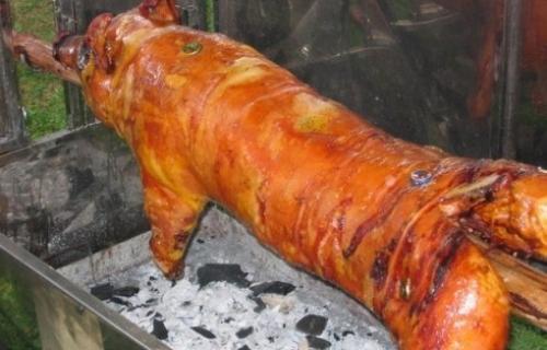 Trpeza za Božić je obavezno mrsna