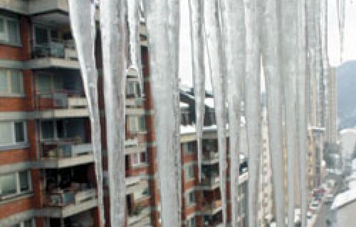 Kuršumlija:Opasnost od ledenica