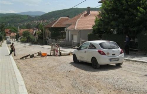 Stanari blokirali ulicu u Aleksincu