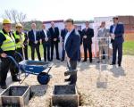 Дачић положио камен темељац за изградњу станова за избеглице у Прокупљу