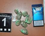 Нишка полиција запленила килограм и по марихуане