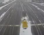 Због снега на неким путевима забрана за шлепере и камионе - успорен саобраћај на југу Србије