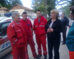 Lekari iz Kuršumlije otišli da pomažu ugroženima u poplavama