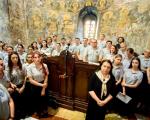 Хор „Бранко“ из Ниша увеличао Видовданску Литургију у Раваници