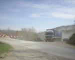 Мештани села Крчмаре блокирали пут ка Косову