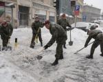 Vojska čisti  sneg u celoj Srbiji