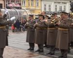 Sretenje: Promenadni defile Vojnog orkestra Niš (VIDEO)