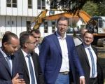 Predsednik Aleksandar Vučić obišao fabriku Teklas u Vladičinom Hanu