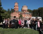 Hor "Branko" iz Niša imao čast da svojim pojanjem učestvuje na Svetoj Liturgiji koju su predvodili patrijarh Porfirije i arhiepiskop Stefan