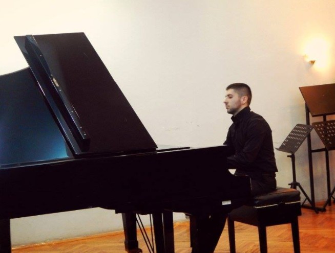 Концерт нишког пијанисте у цркви Светог Марка у Београду