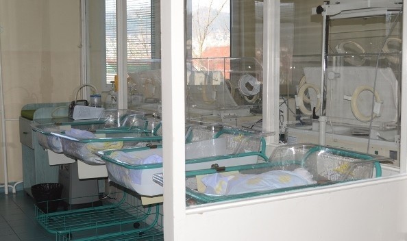 У прокупачком породилишту за недељу дана рођено 17 беба – највише од почетка године