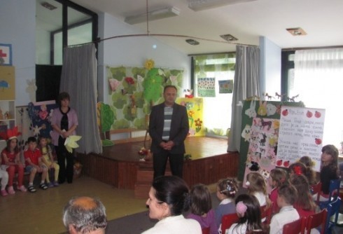Општина даривала предшколце