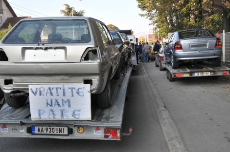 U Nišu protestovali prevareni kupci carinskih vozila