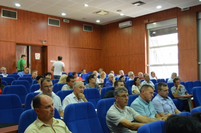 Gradonačelnik Cvetanović se sastao sa direktorima škola u Leskovcu