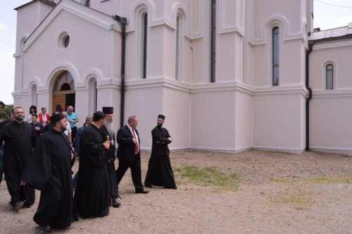 Епископ Теодосије обишао радове на цркви у Дубочици