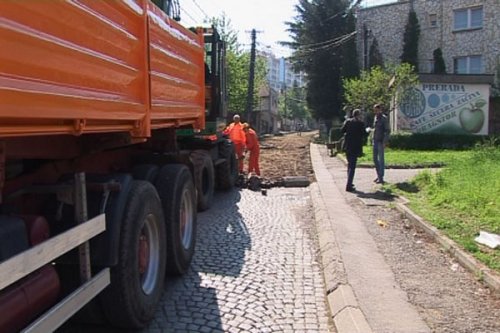 Асфалтирање улица у Нишу