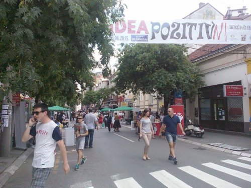 Фестивал Позитивни у Душановој улици, Фото: Јужна Србија Инфо