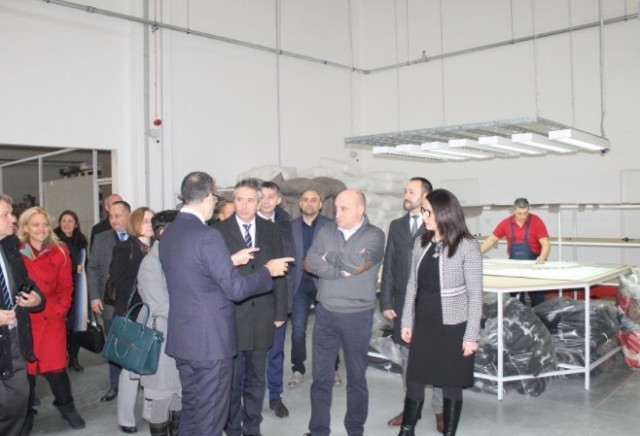 Фабрици посетио Слободну зону и фабрику "Дитре Италиа" у Врању