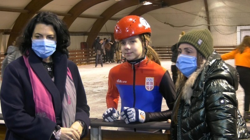 Otvorena sezona klizanja u SC „Čair“ - u januaru besplatna škola za najmlađe (VIDEO)