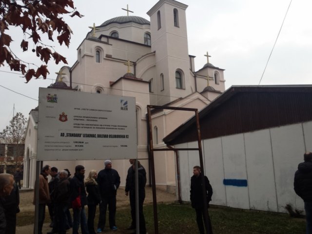 Vladika Teodosije obišao hram u Dubočici kraj Leskovca
