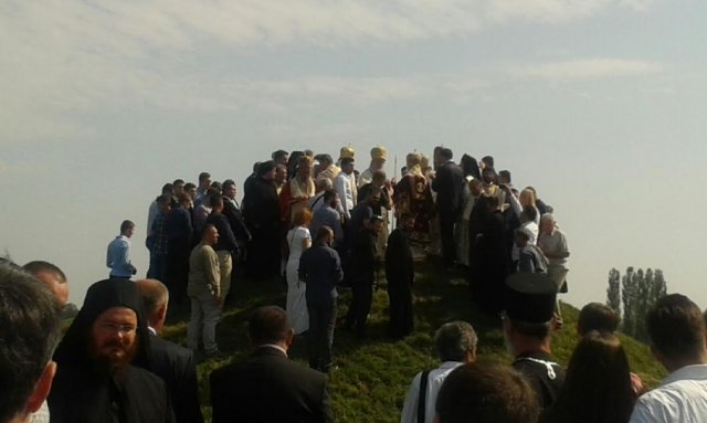 Niški hor "Branko" na liturgiji u Jasenovcu