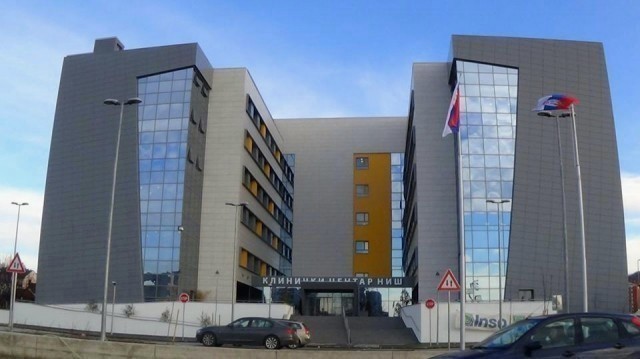 Из КЦ Ниш и привремених болница отпуштено 98 пацијента