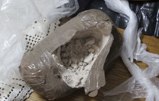 У Нишу заплењeнo око шест килограма различитих врста наркотика и ухапшено 12 особа (ФОТО)