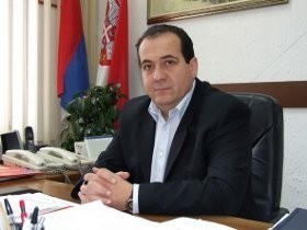 Predsednik opštine formira vlast sa albanskom PDD i URS